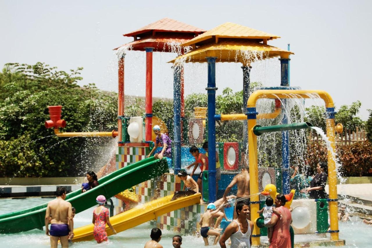Hotel Complimentary Water Park Igatpuri Exterior foto