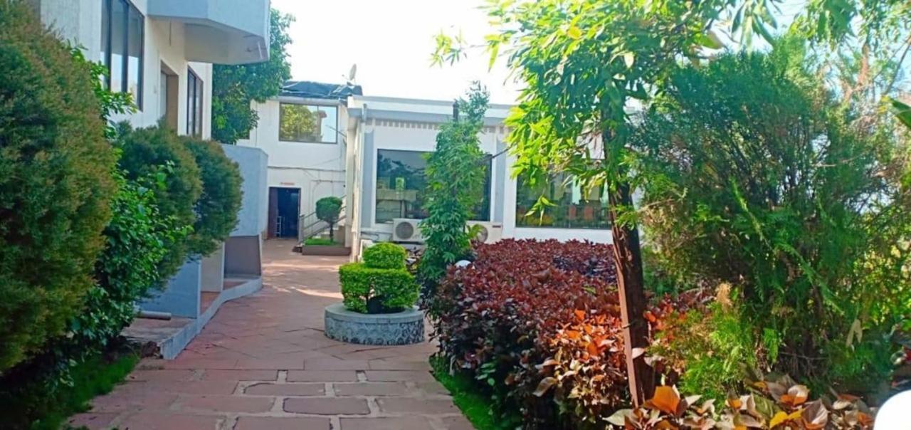 Hotel Complimentary Water Park Igatpuri Exterior foto