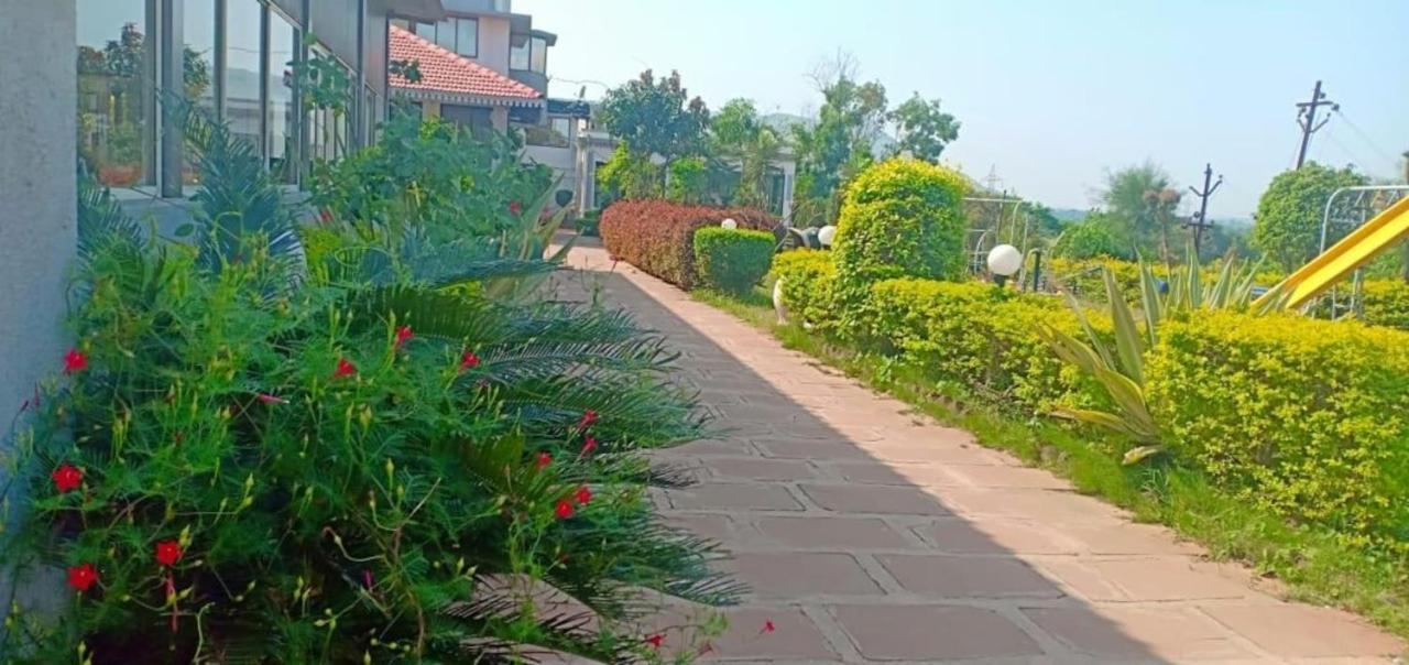 Hotel Complimentary Water Park Igatpuri Exterior foto